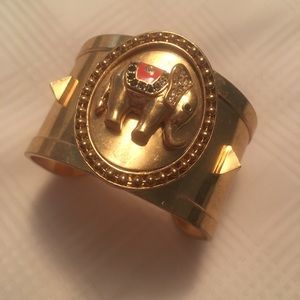 Marvelous Vintage Juicy Couture elephant bangle!